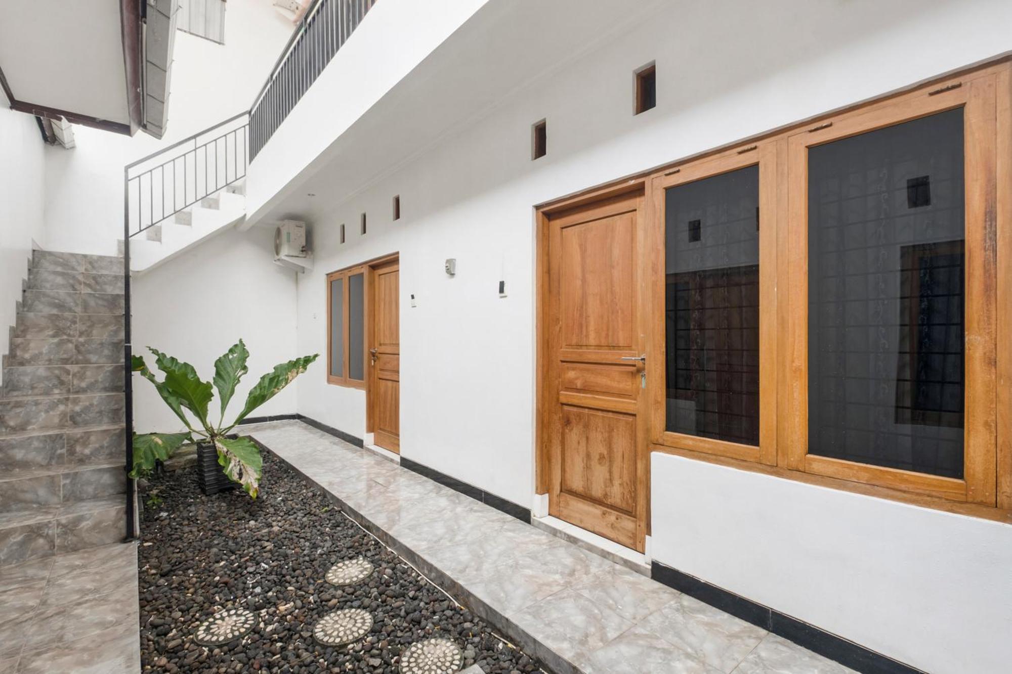 Hotel Oyo 3267 Omah Suryo Yogyakarta Exteriér fotografie